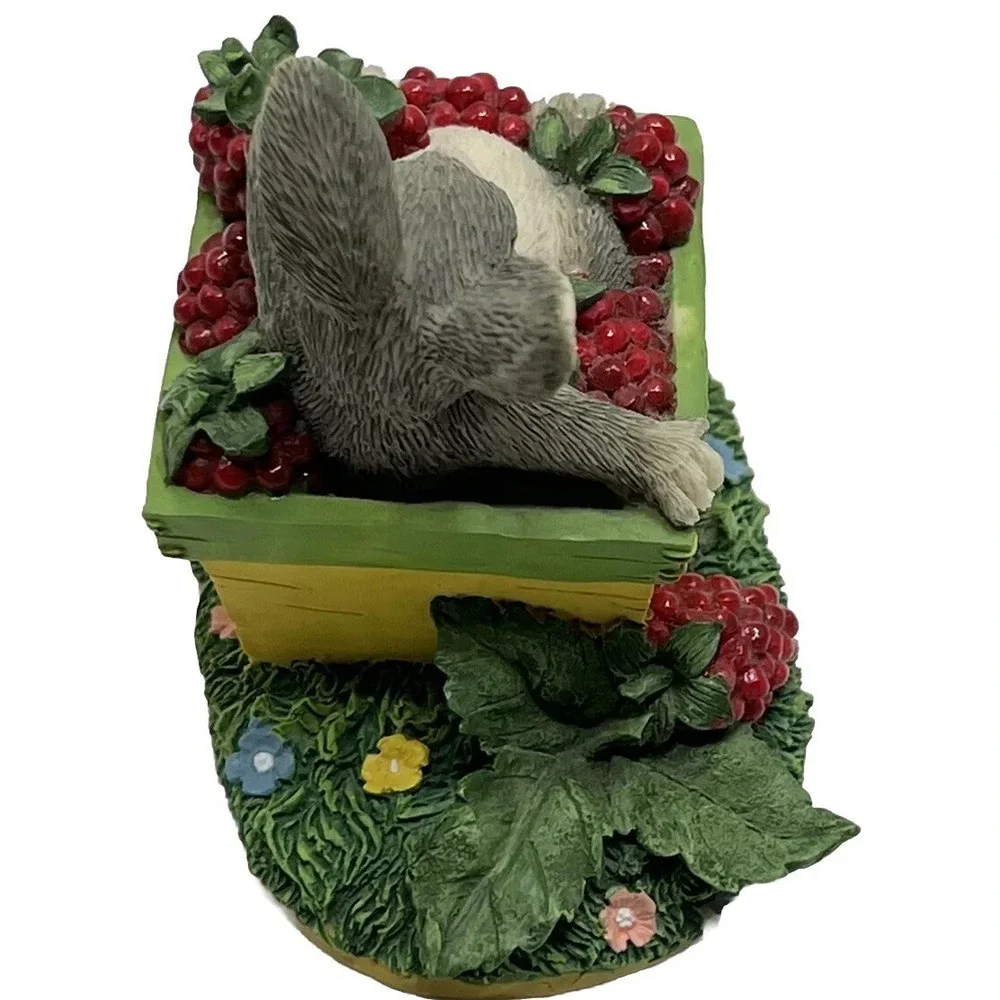 Charming Tails Bunny Figure The Berry Best Rabbit Berries 87/391